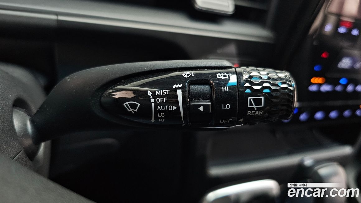 Hyundai Staria 2025