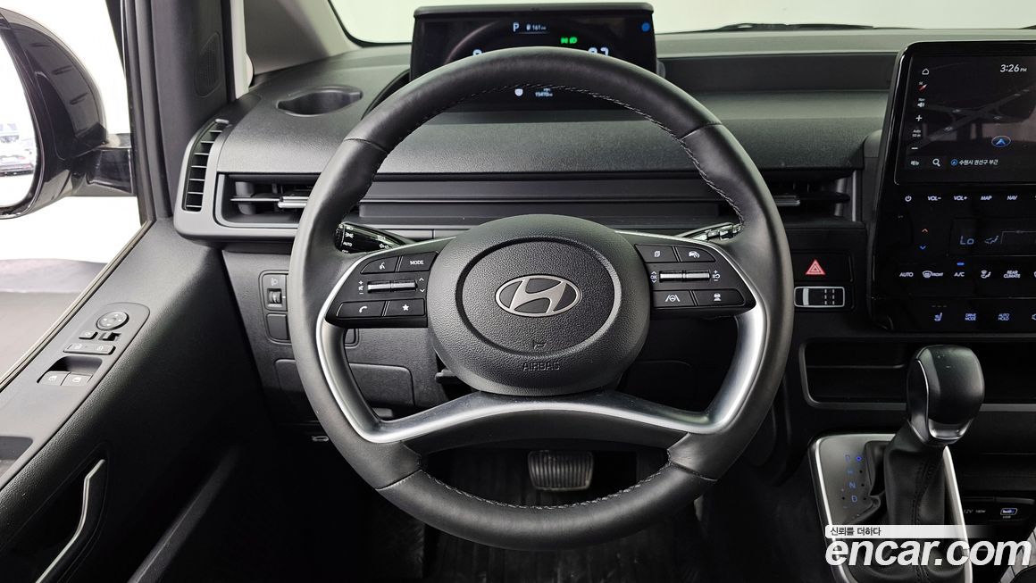 Hyundai Staria 2025