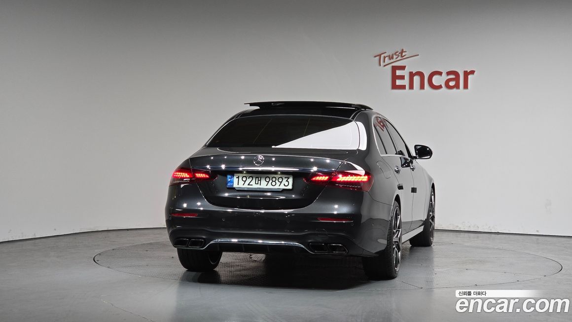 Mercedes-Benz E-Class 2021