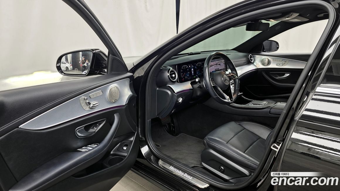 Mercedes-Benz E-Class 2021