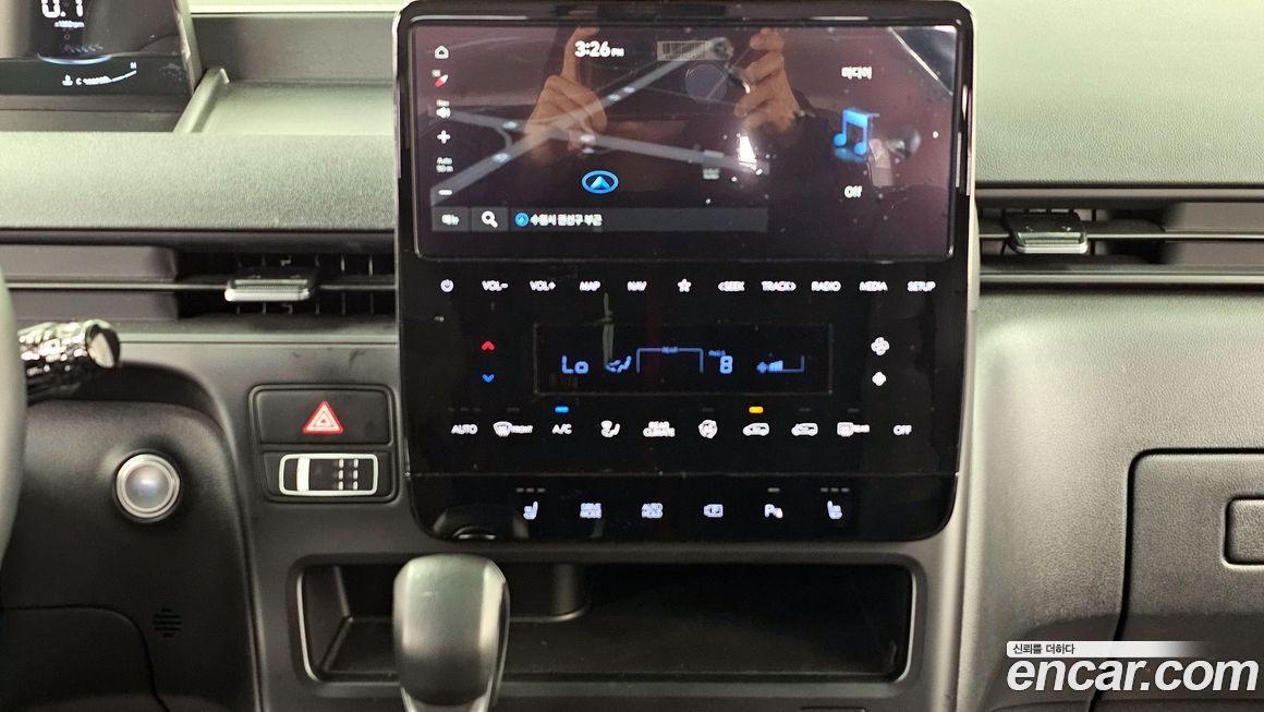 Hyundai Staria 2025