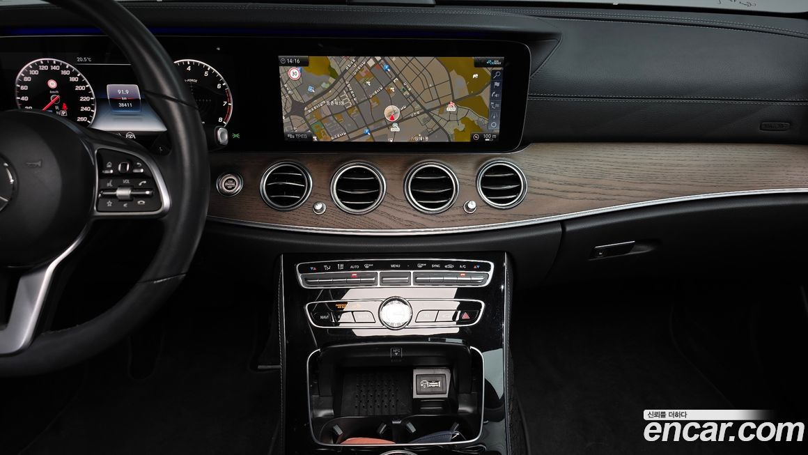 Mercedes-Benz E-Class 2020