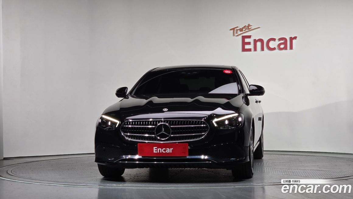 Mercedes-Benz E-Class 2021