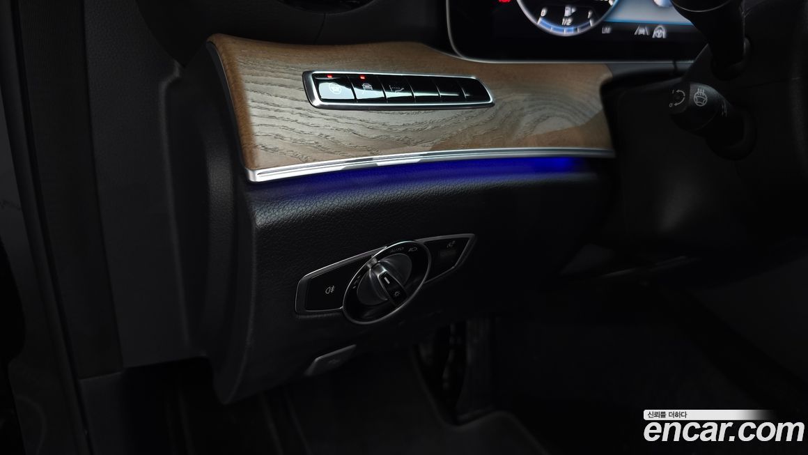 Mercedes-Benz E-Class 2020