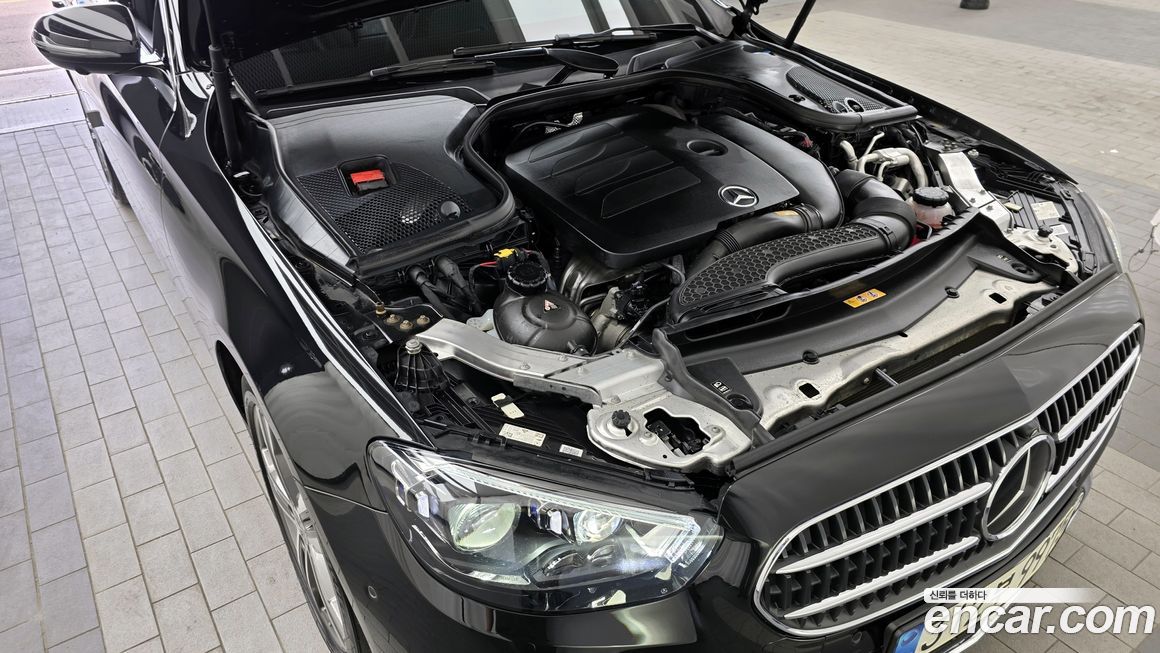 Mercedes-Benz E-Class 2021