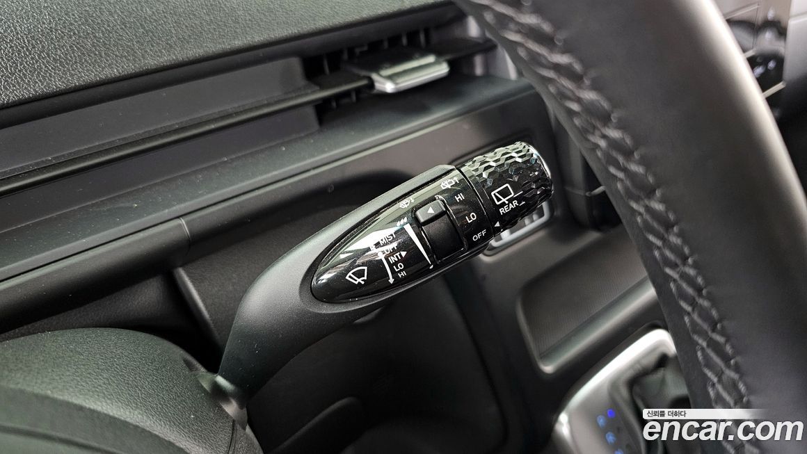 Hyundai Staria 2025