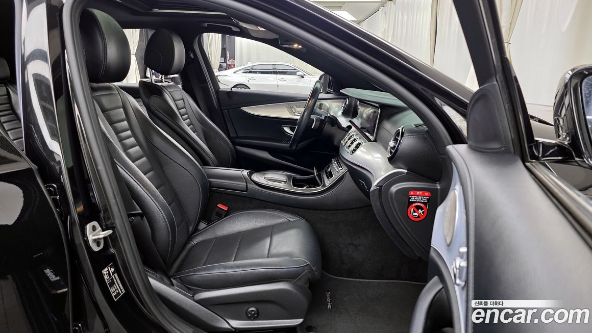 Mercedes-Benz E-Class 2021