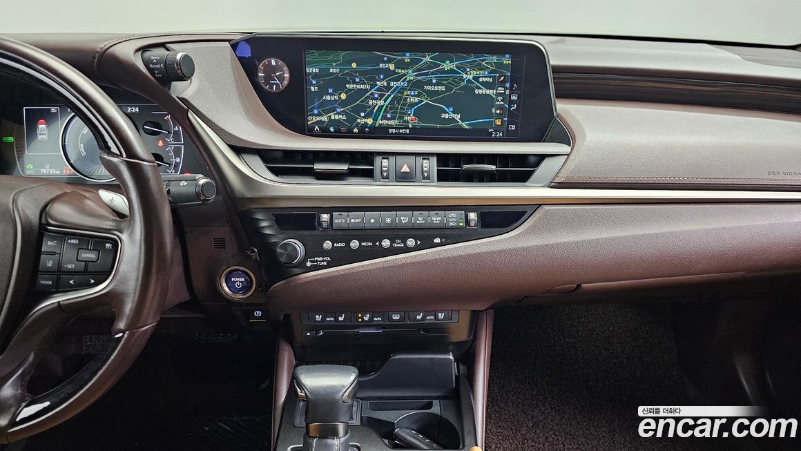 Lexus ES 2019