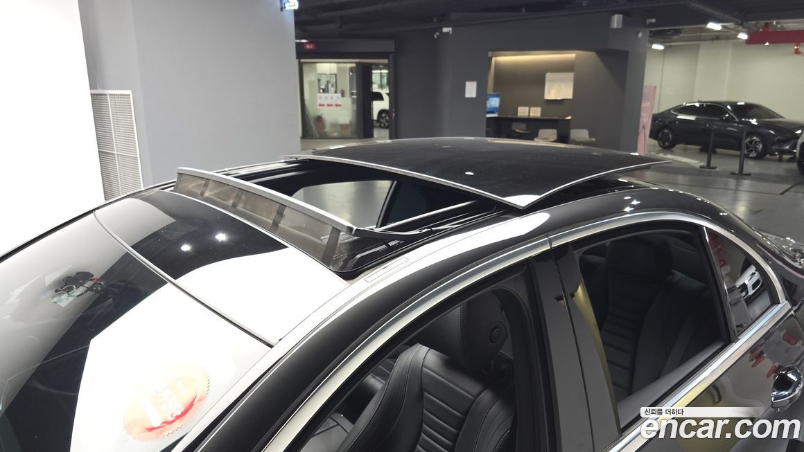 Mercedes-Benz E-Class 2021