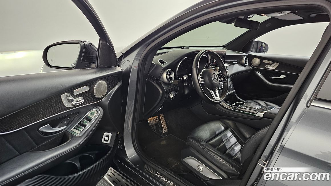 Mercedes-Benz GLC-Class 2020
