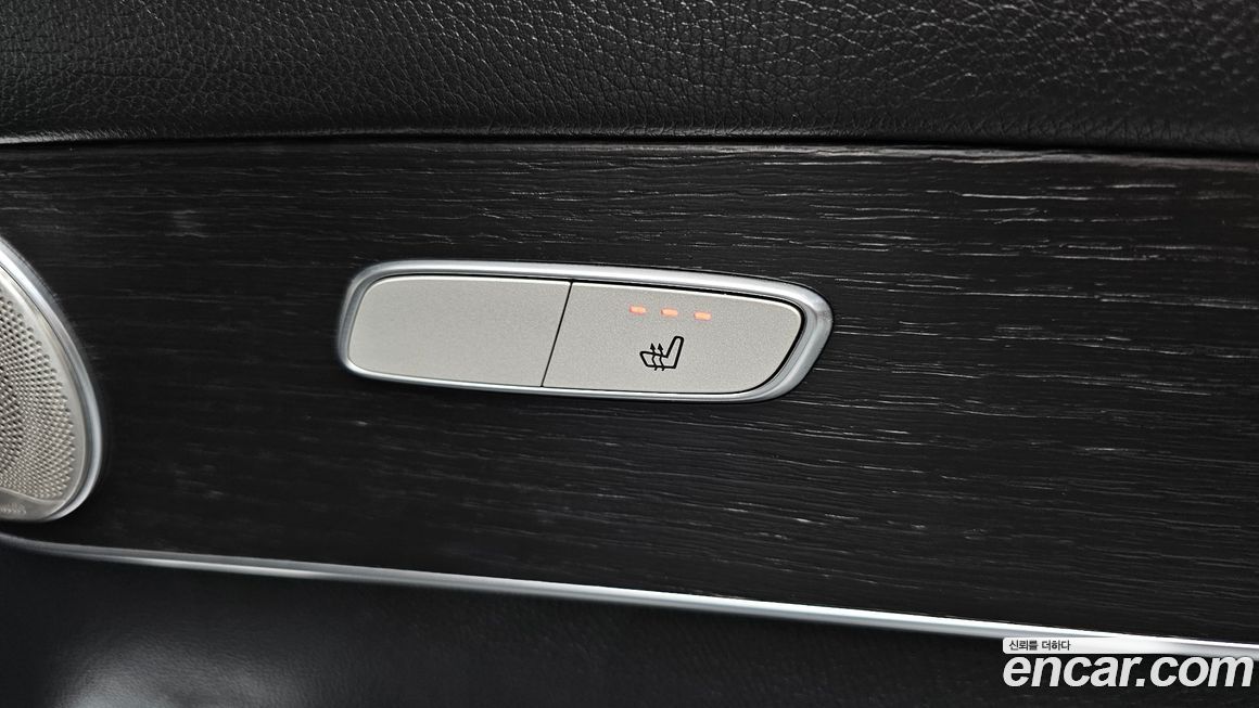 Mercedes-Benz GLC-Class 2020