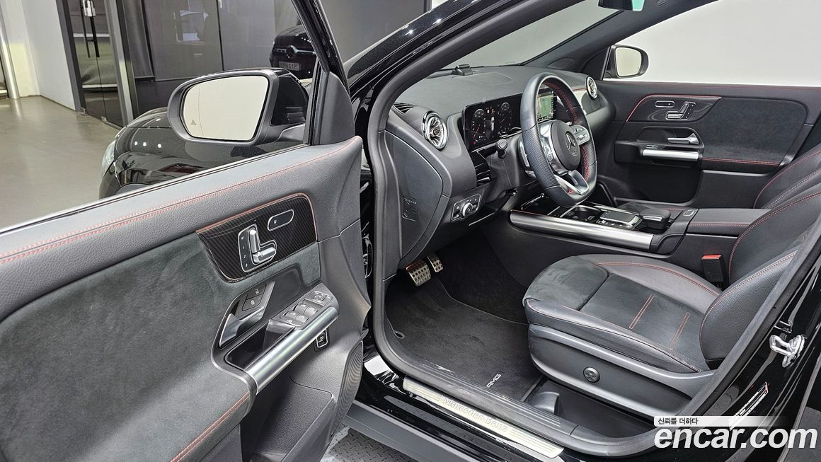 Mercedes-Benz GLA-Class 2023