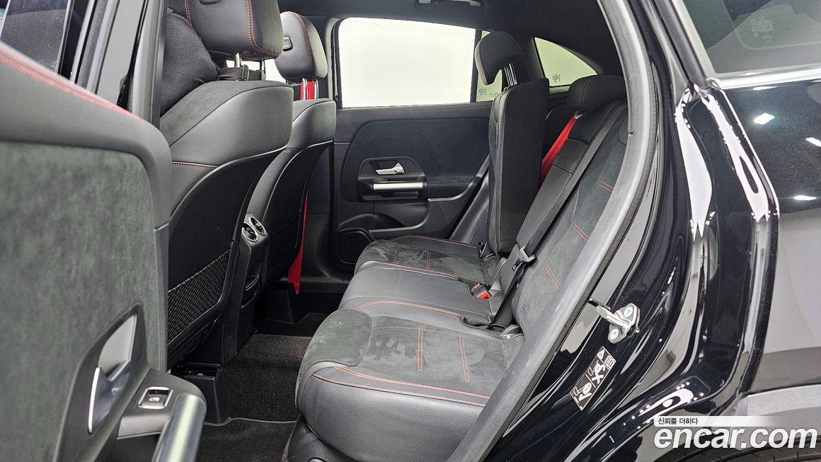 Mercedes-Benz GLA-Class 2023