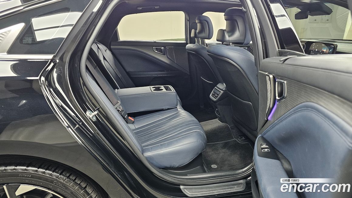 Kia K8 2025