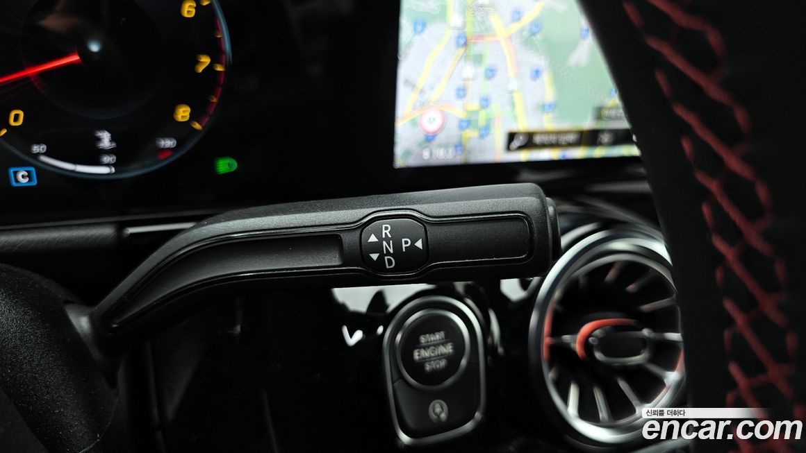 Mercedes-Benz GLA-Class 2023