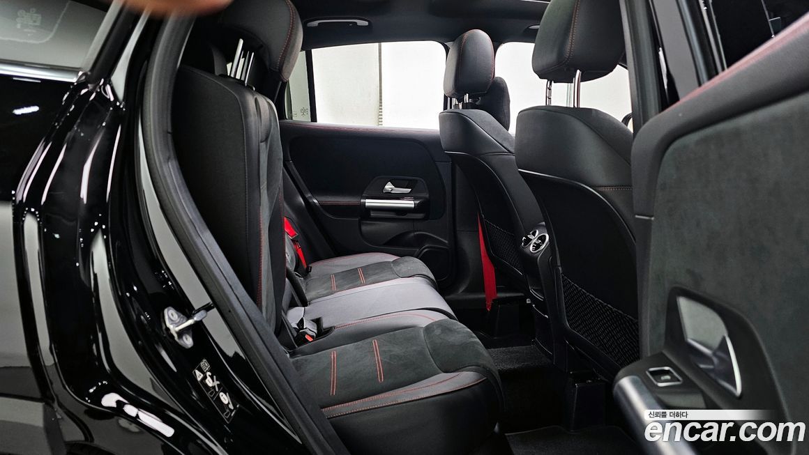 Mercedes-Benz GLA-Class 2023