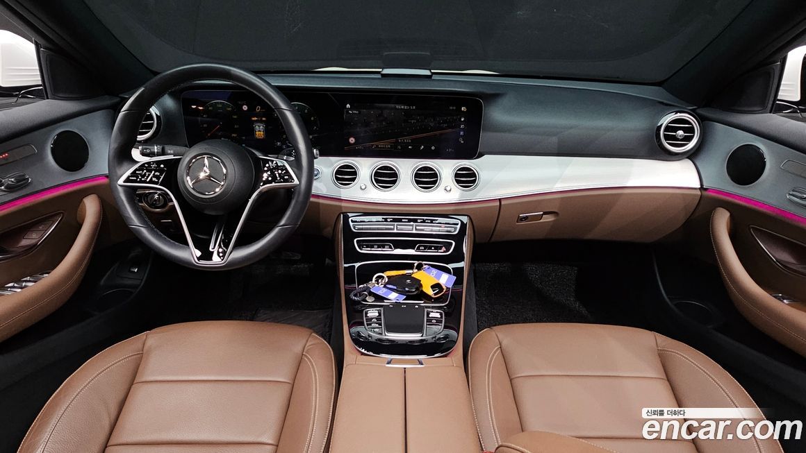 Mercedes-Benz E-Class 2021