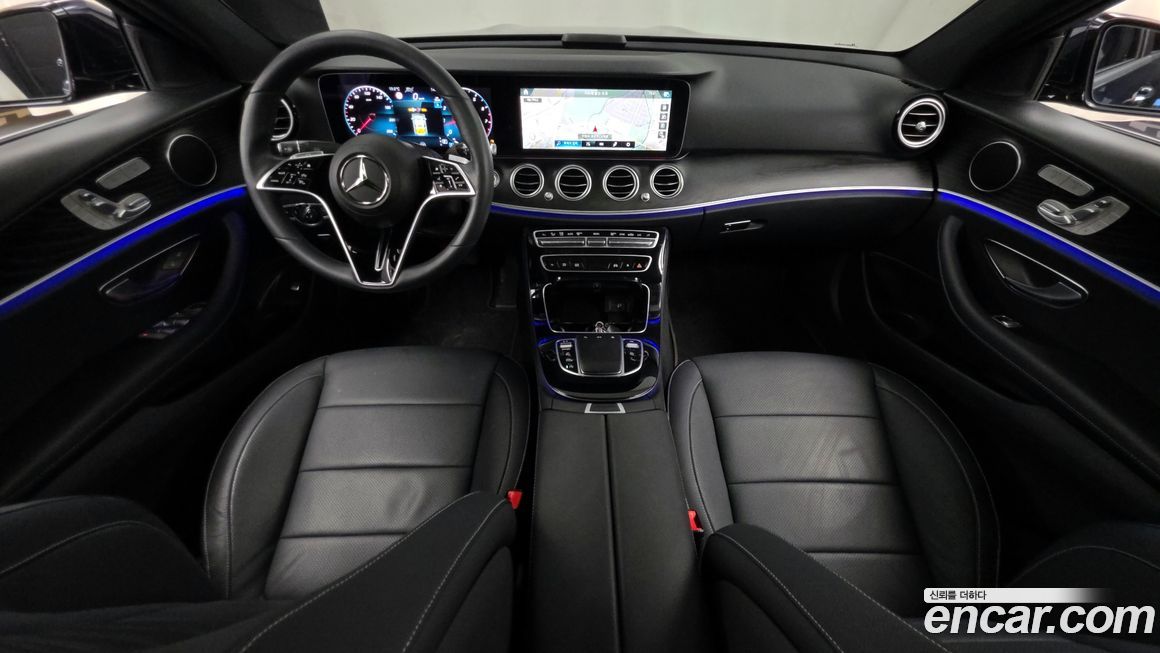 Mercedes-Benz E-Class 2022