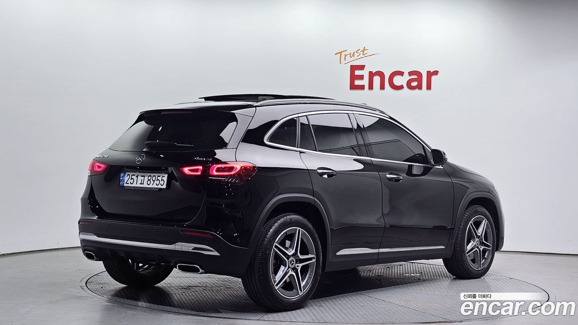 Mercedes-Benz GLA-Class 2023