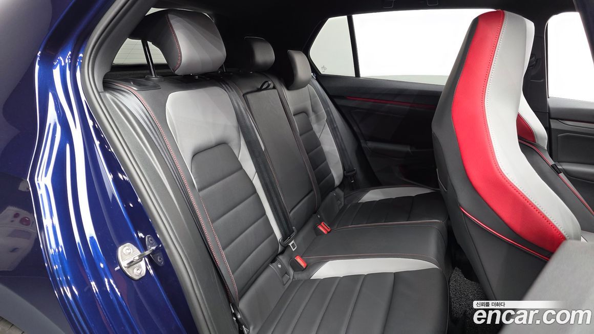 Volkswagen Golf 2024