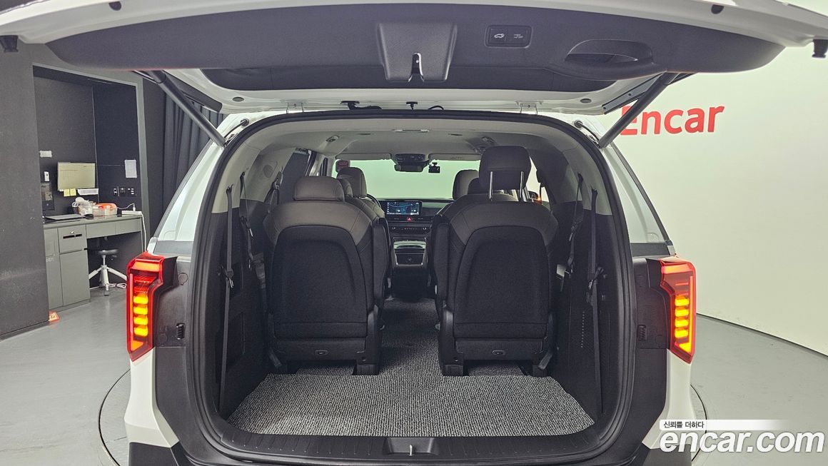 Kia Canival 2024