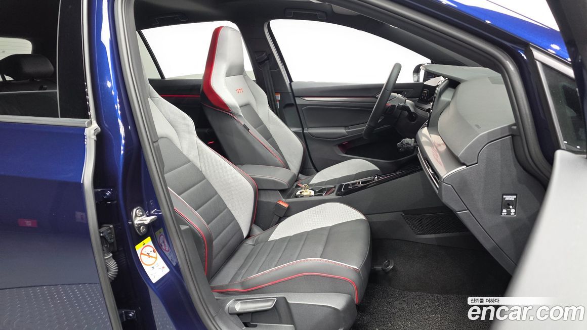 Volkswagen Golf 2024