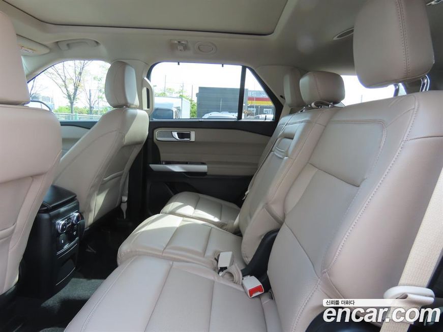 Ford Explorer 2023