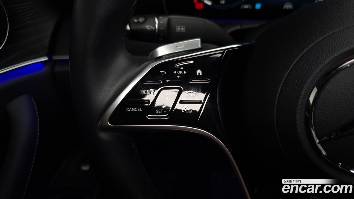 Mercedes-Benz E-Class 2022