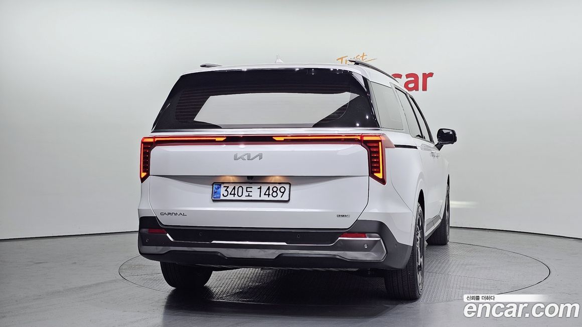 Kia Canival 2024