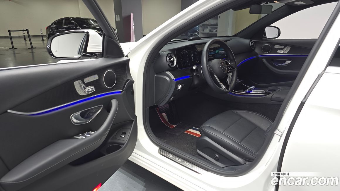 Mercedes-Benz E-Class 2022