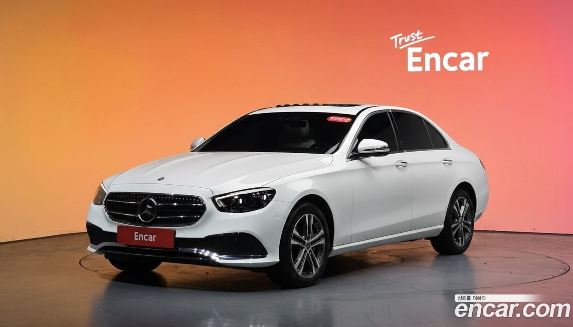 Mercedes-Benz E-Class 2022