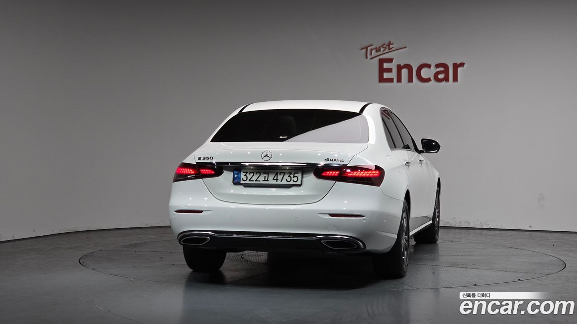 Mercedes-Benz E-Class 2022