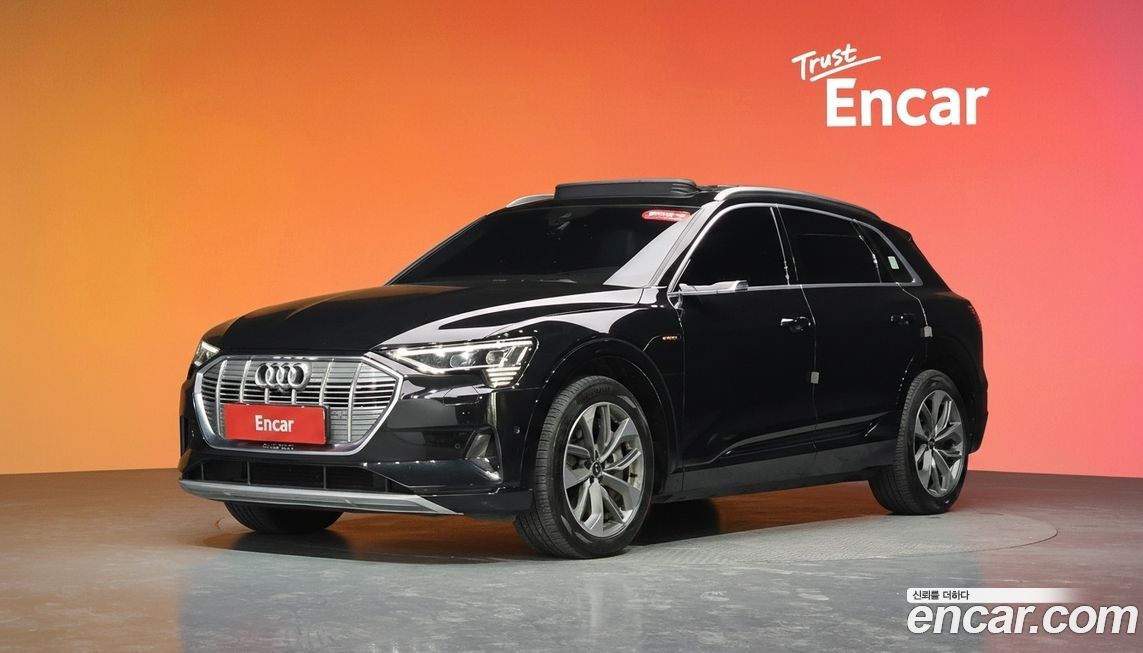 Audi e-tron 2022