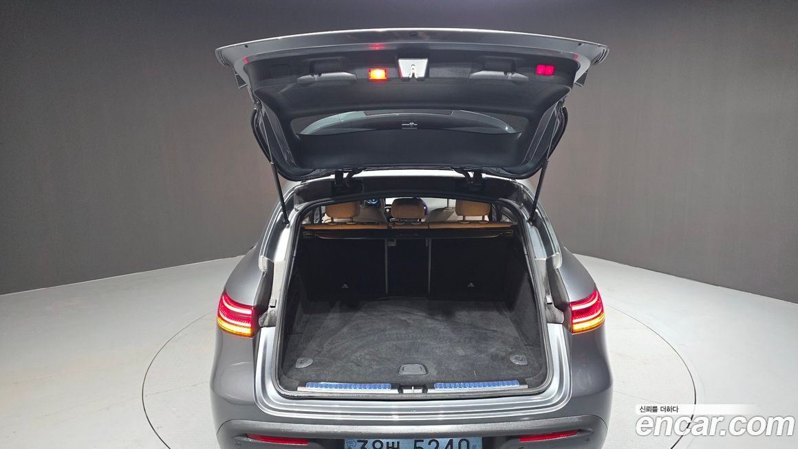 Mercedes-Benz EQC 2021