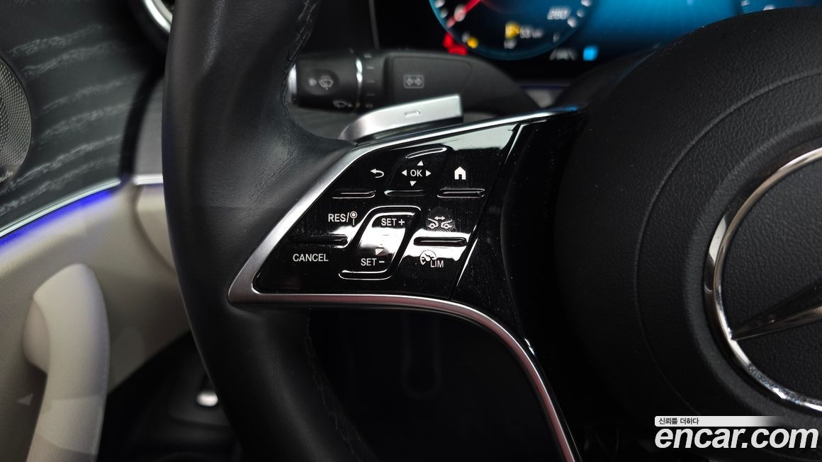 Mercedes-Benz E-Class 2022