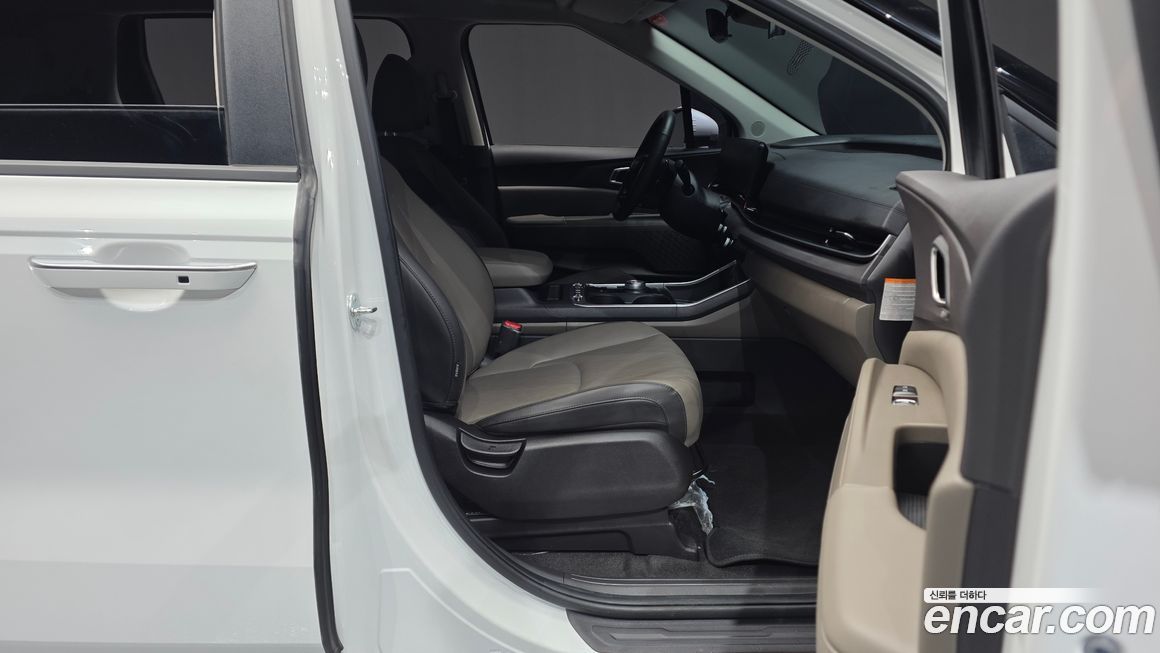 Kia Canival 2025