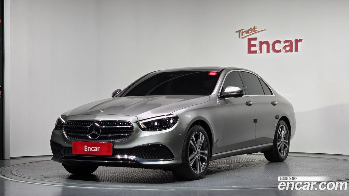 Mercedes-Benz E-Class 2022