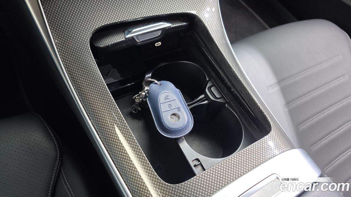 Mercedes-Benz C-Class 2023