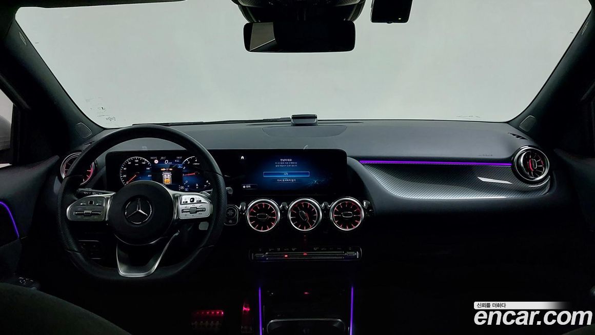 Mercedes-Benz GLA-Class 2023