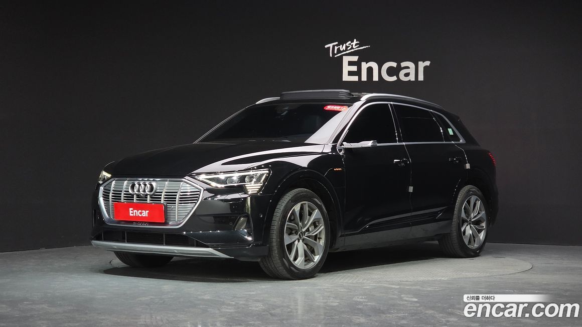 Audi e-tron 2022
