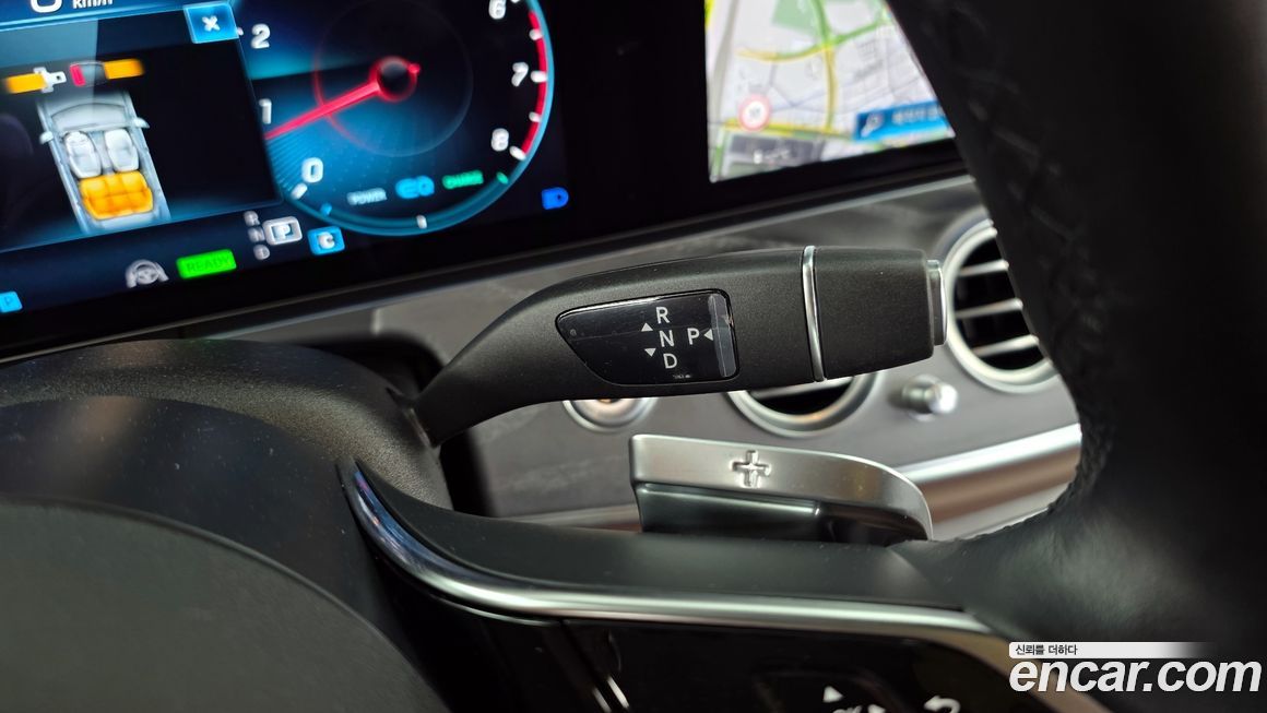 Mercedes-Benz E-Class 2022