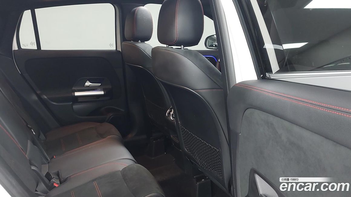 Mercedes-Benz GLA-Class 2023