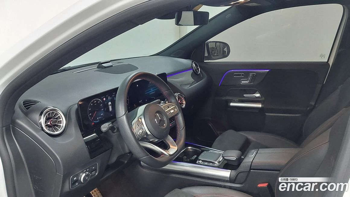 Mercedes-Benz GLA-Class 2023