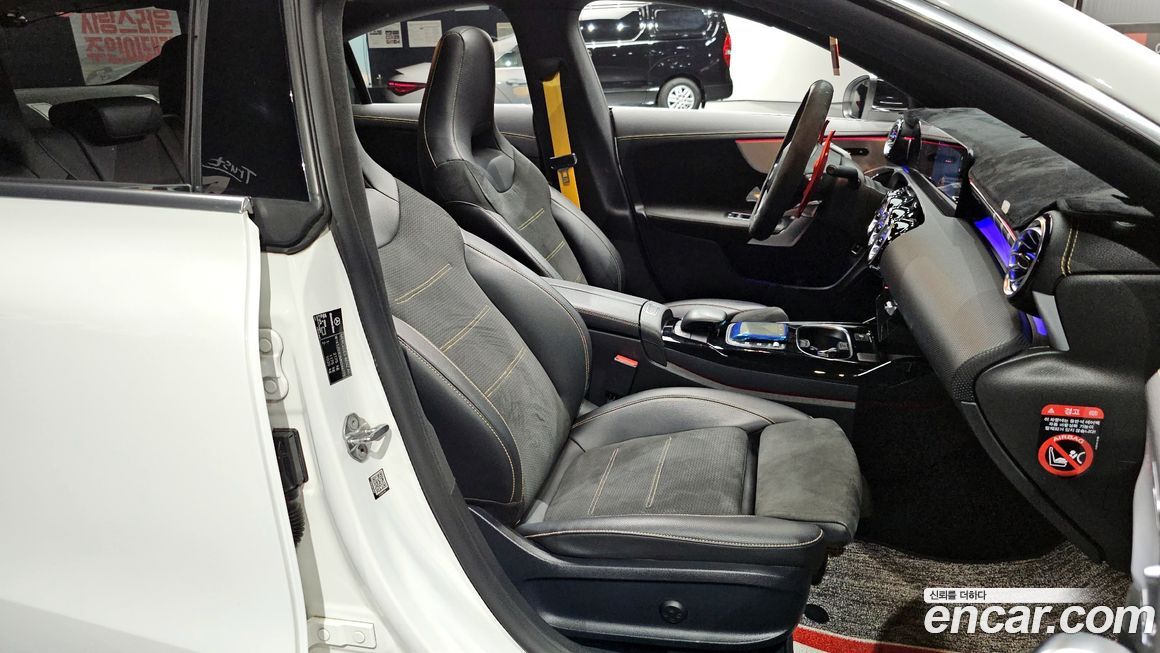 Mercedes-Benz CLA-Class 2021