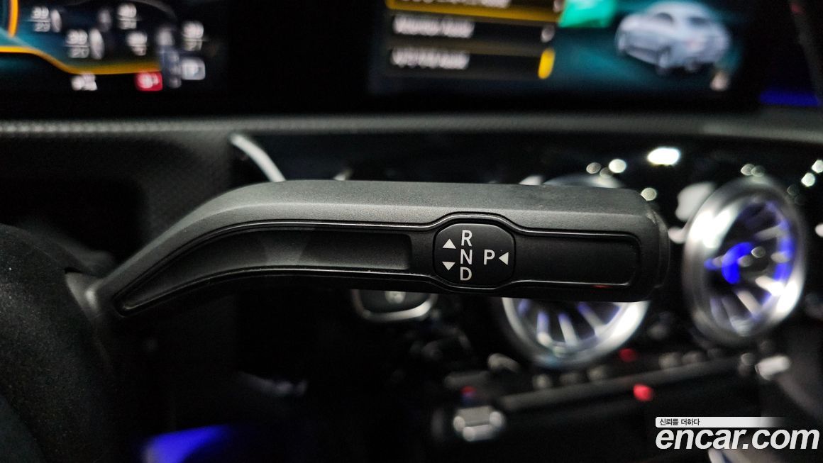 Mercedes-Benz CLA-Class 2021