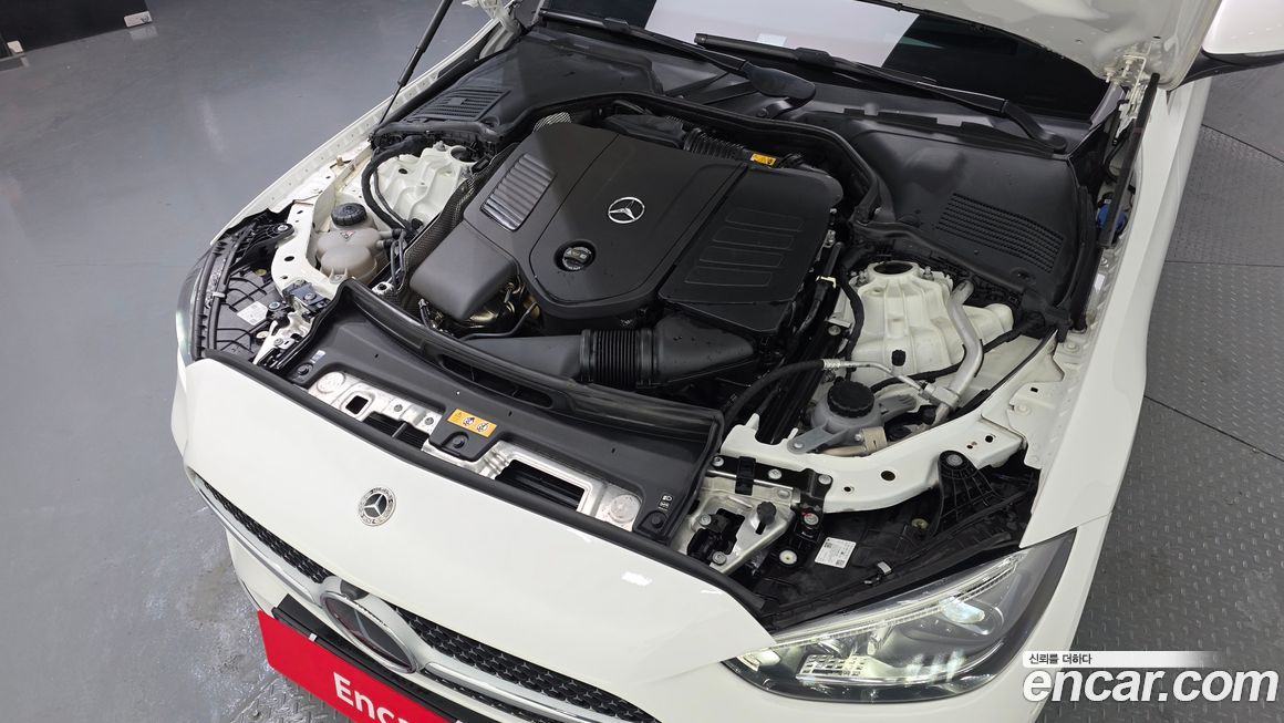 Mercedes-Benz C-Class 2023