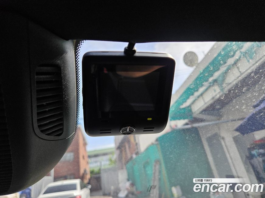 Mercedes-Benz C-Class 2024