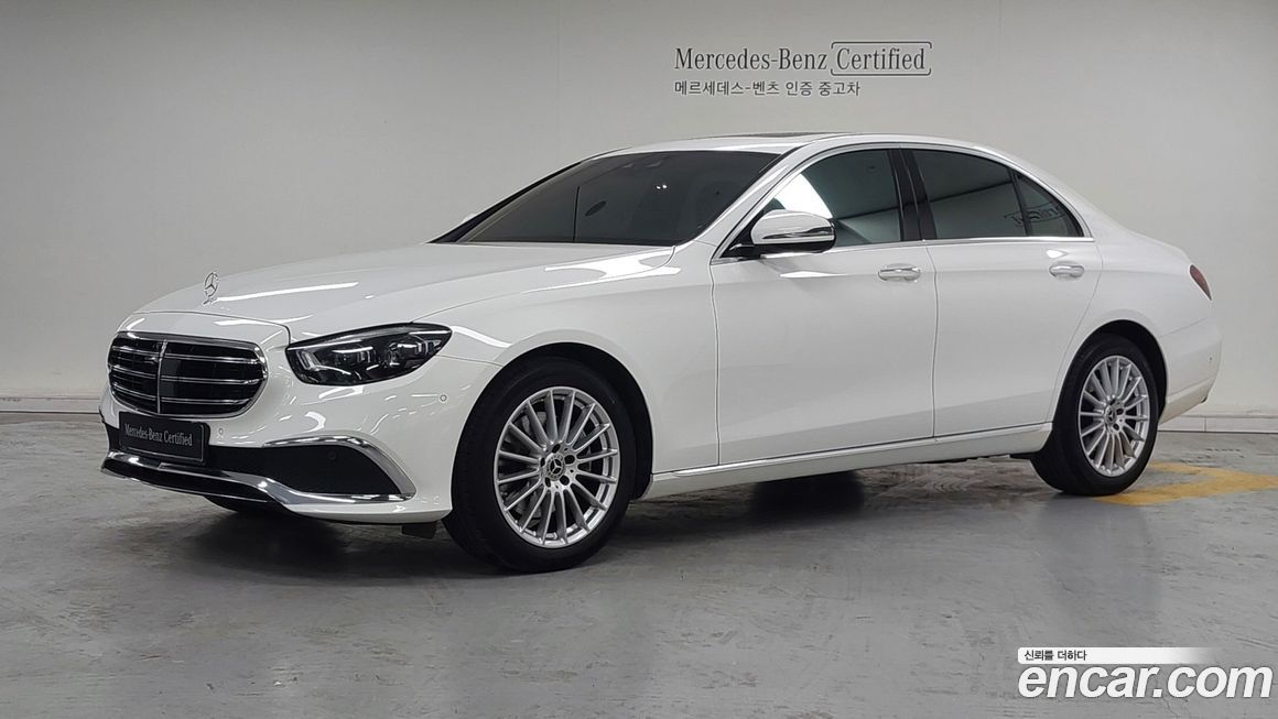 Mercedes-Benz E-Class 2022