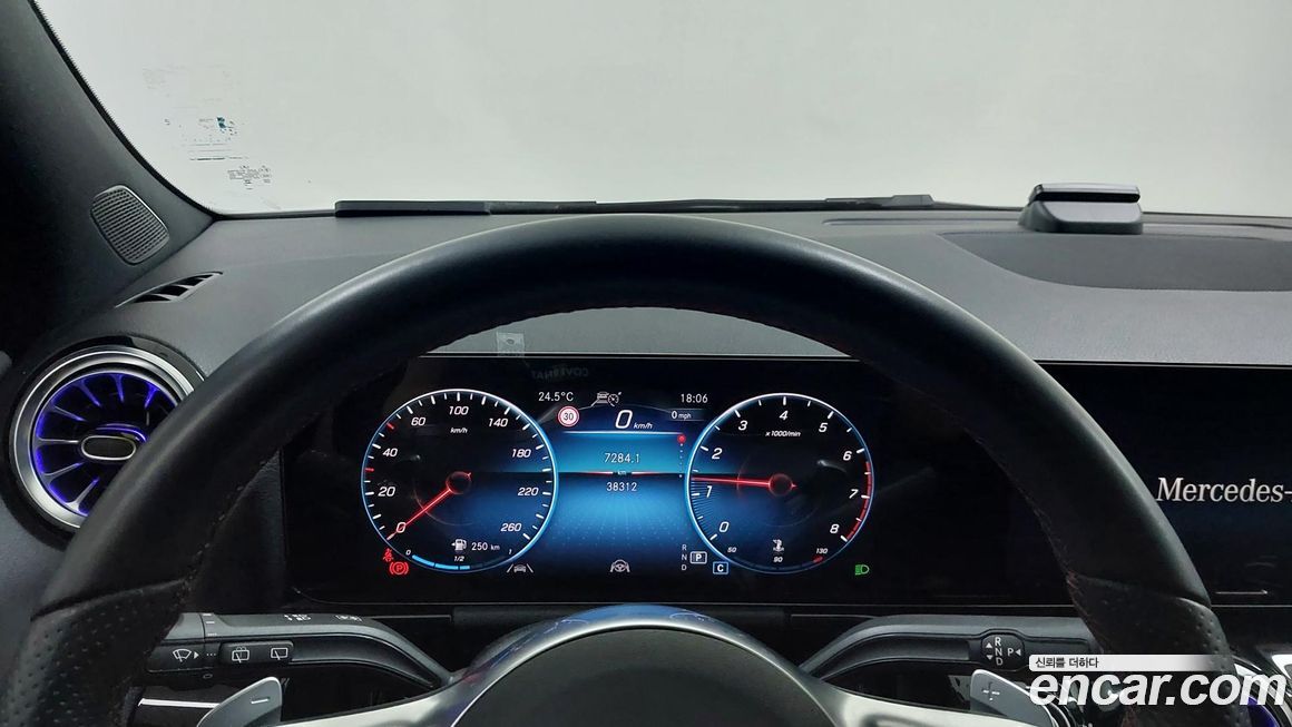 Mercedes-Benz GLA-Class 2023