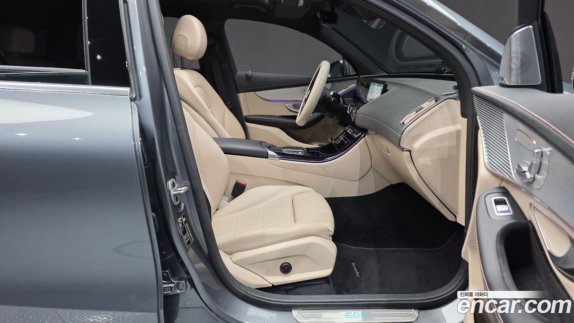 Mercedes-Benz EQC 2021